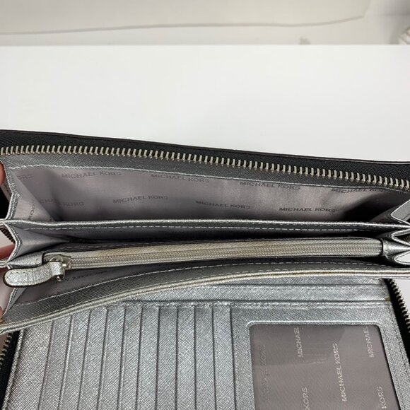 Michael Michael Kors Jet Set Travel Continental Wallet - Silver - Picture 14 of 15